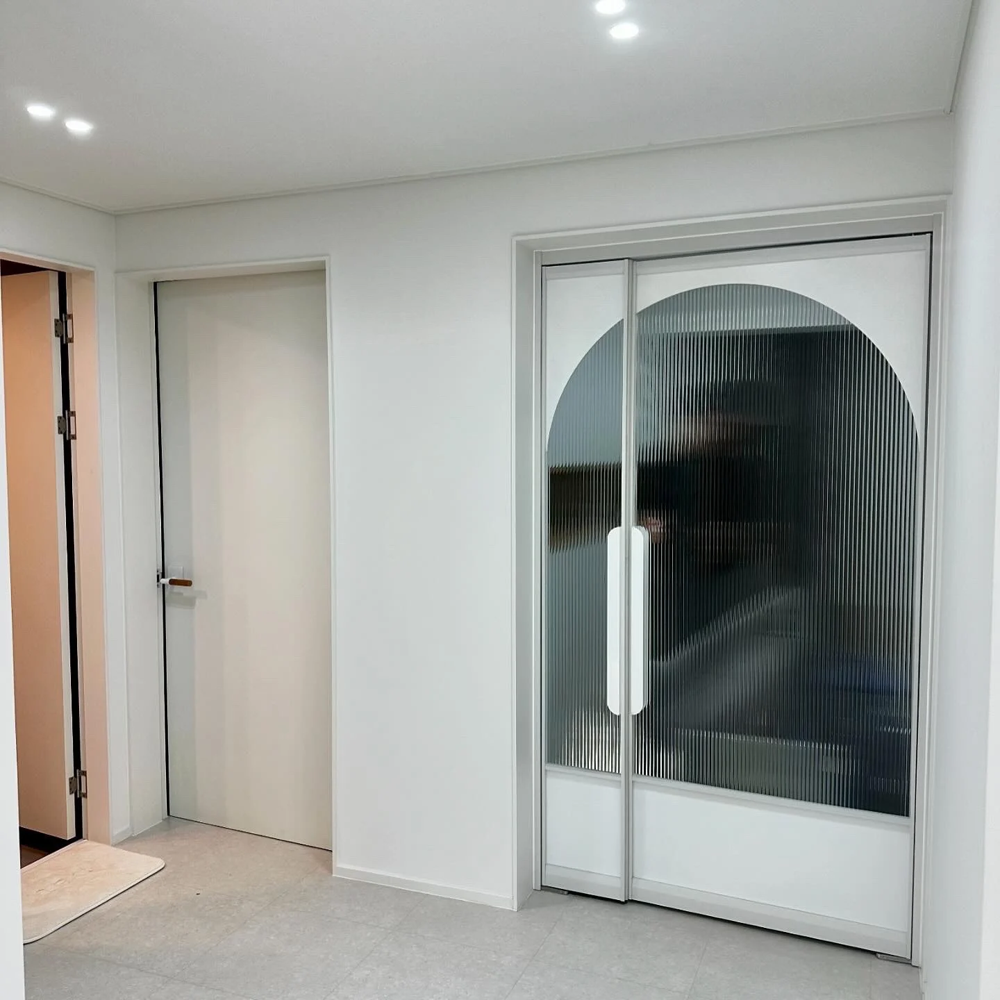 송정 주택·상가 23평 현관